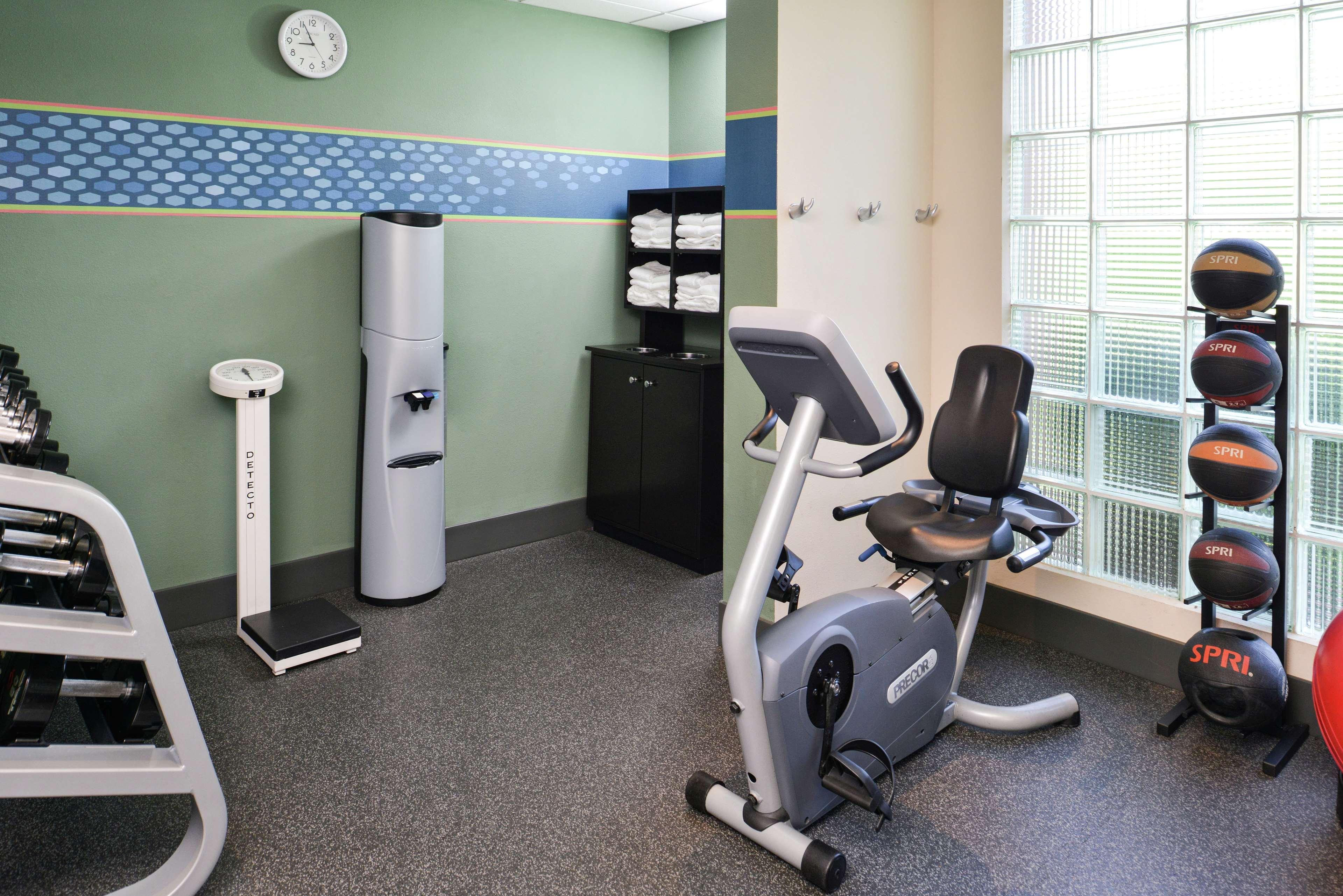 Hampton Inn Staunton Zewnętrze zdjęcie
