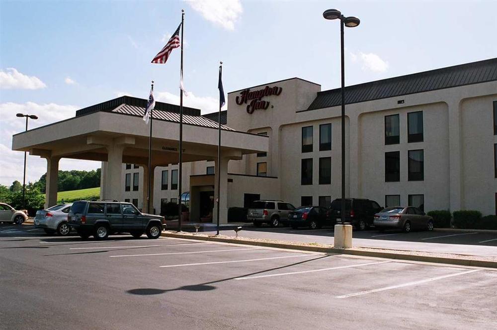 Hampton Inn Staunton Zewnętrze zdjęcie