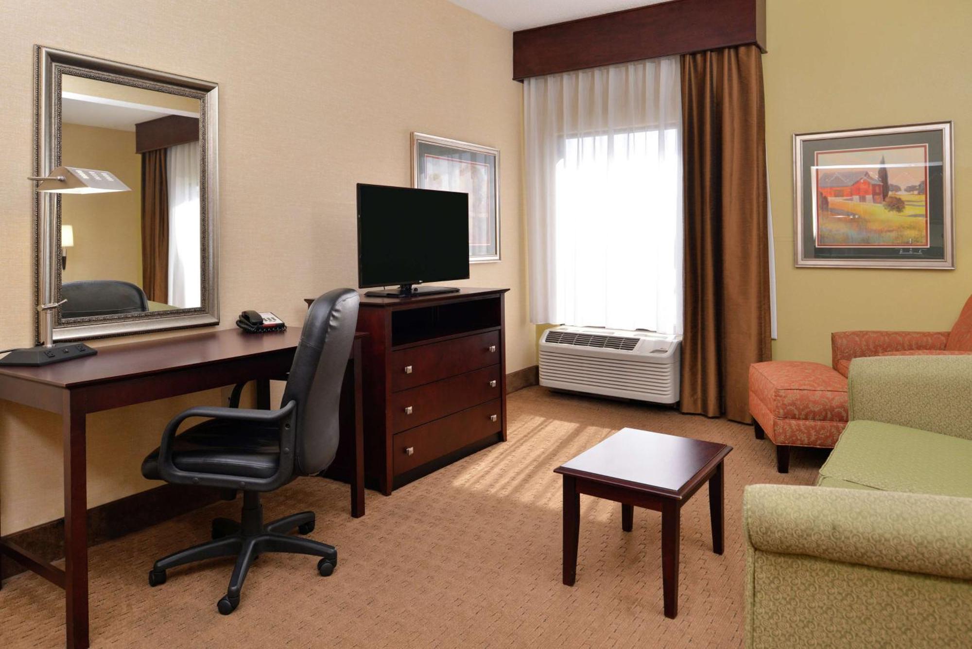 Hampton Inn Staunton Zewnętrze zdjęcie